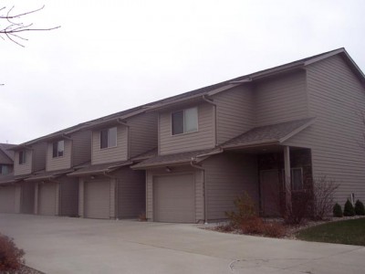 2 story townhome for rent! in sioux falls -3 bedroom townhome. 2030
